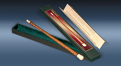 Wand, Box and Certificate (Pic)